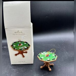 Hallmark Keepsake 2007 “Deal Me In!” Texas Hold 'em Poker Table Ornament